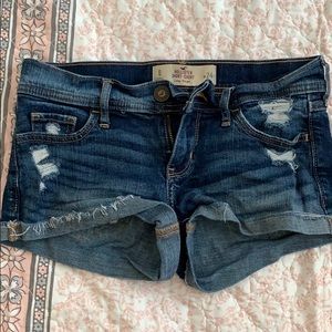 Low rise short shorts